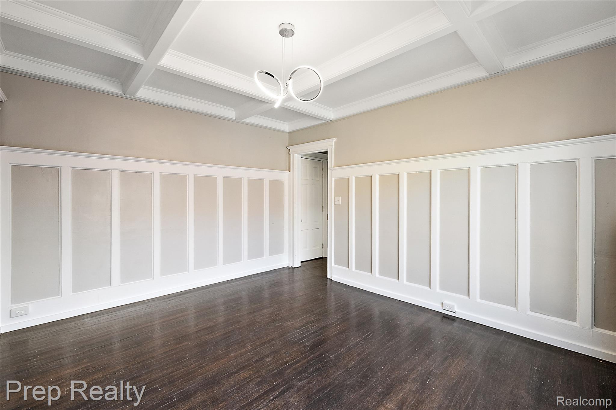 68 E E. Willis Street 4 Property Photo 4