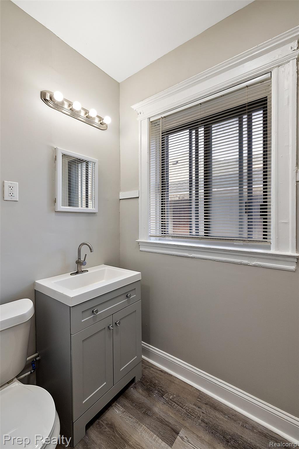 68 E E. Willis Street 4 Property Photo 10