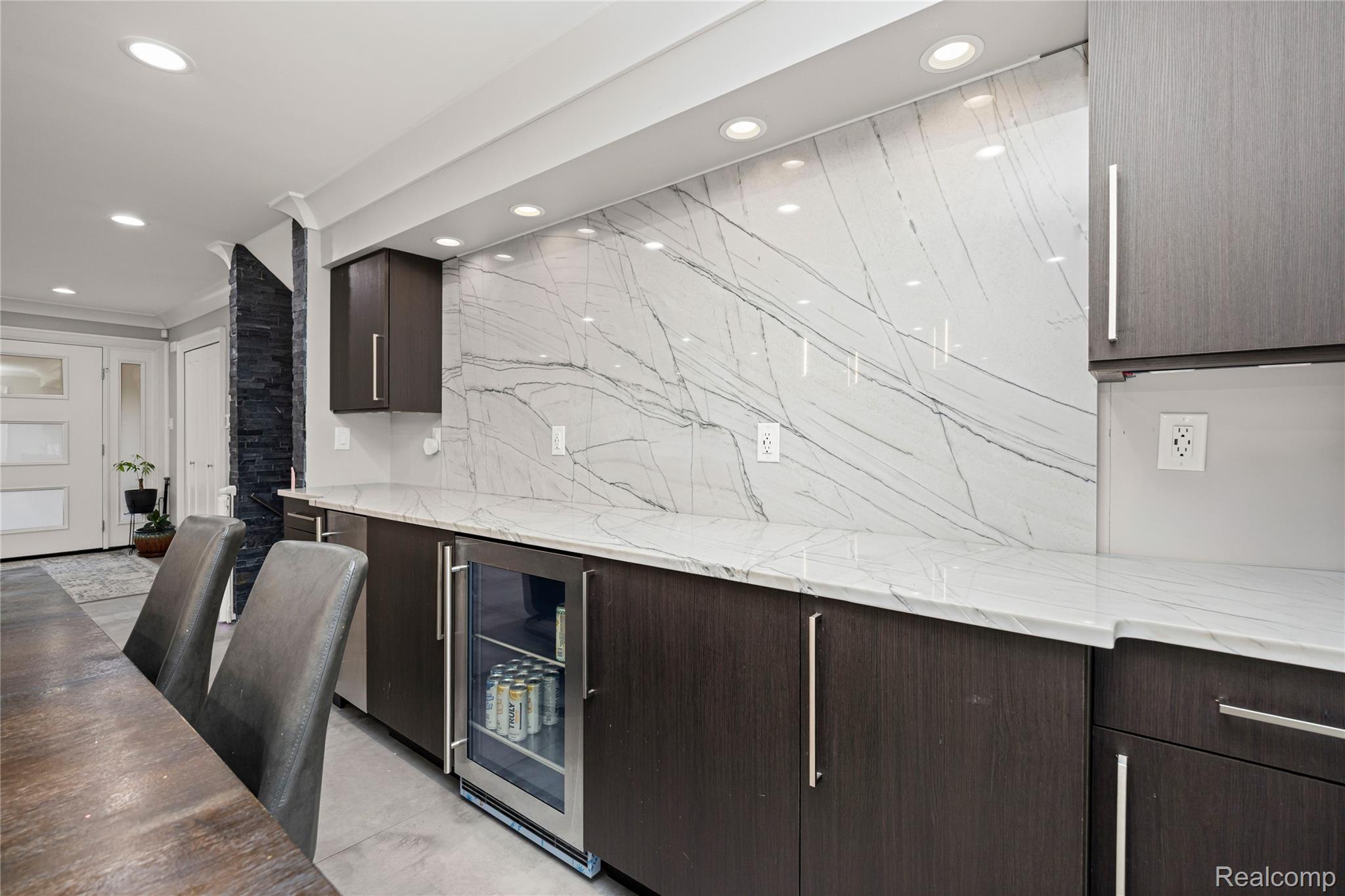 15879 Millar Road Property Photo 4