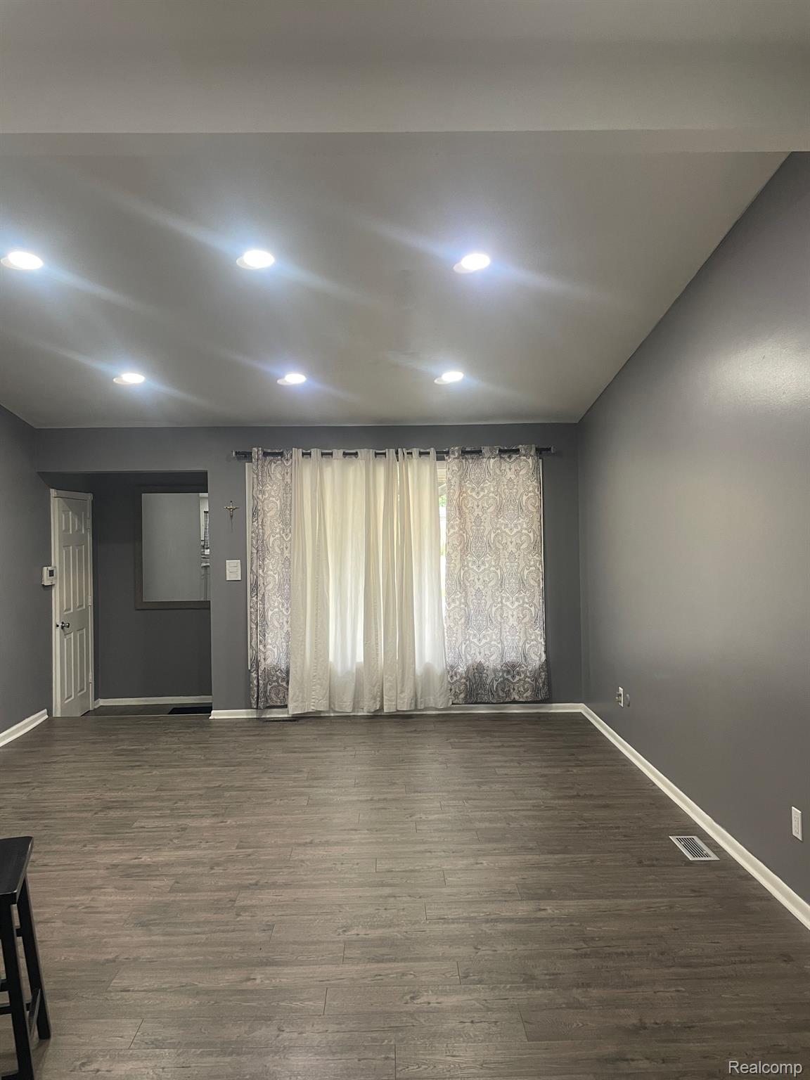 15341 Marlow Corner Property Photo 4