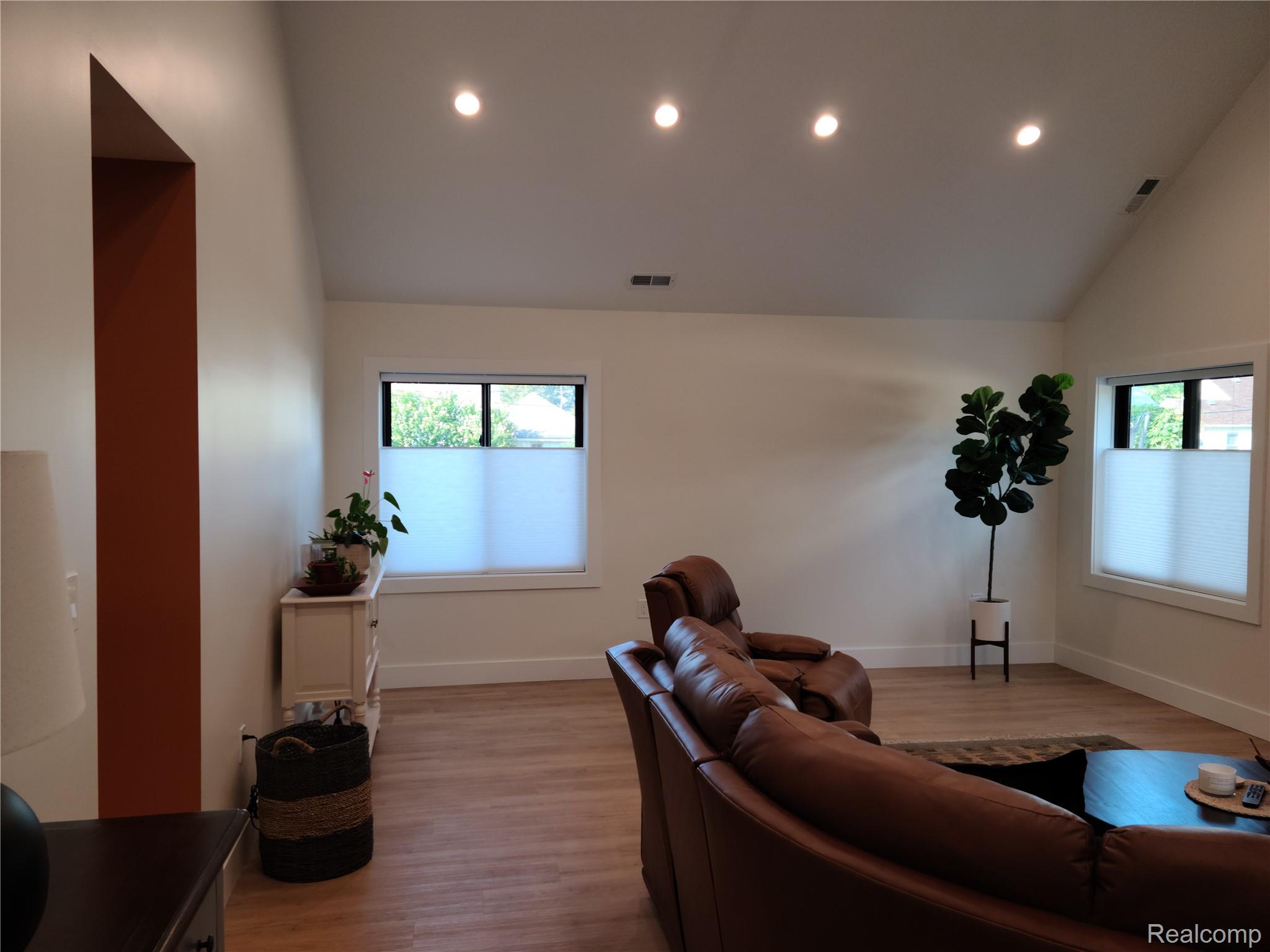 26514 Barrington Street Property Photo 39