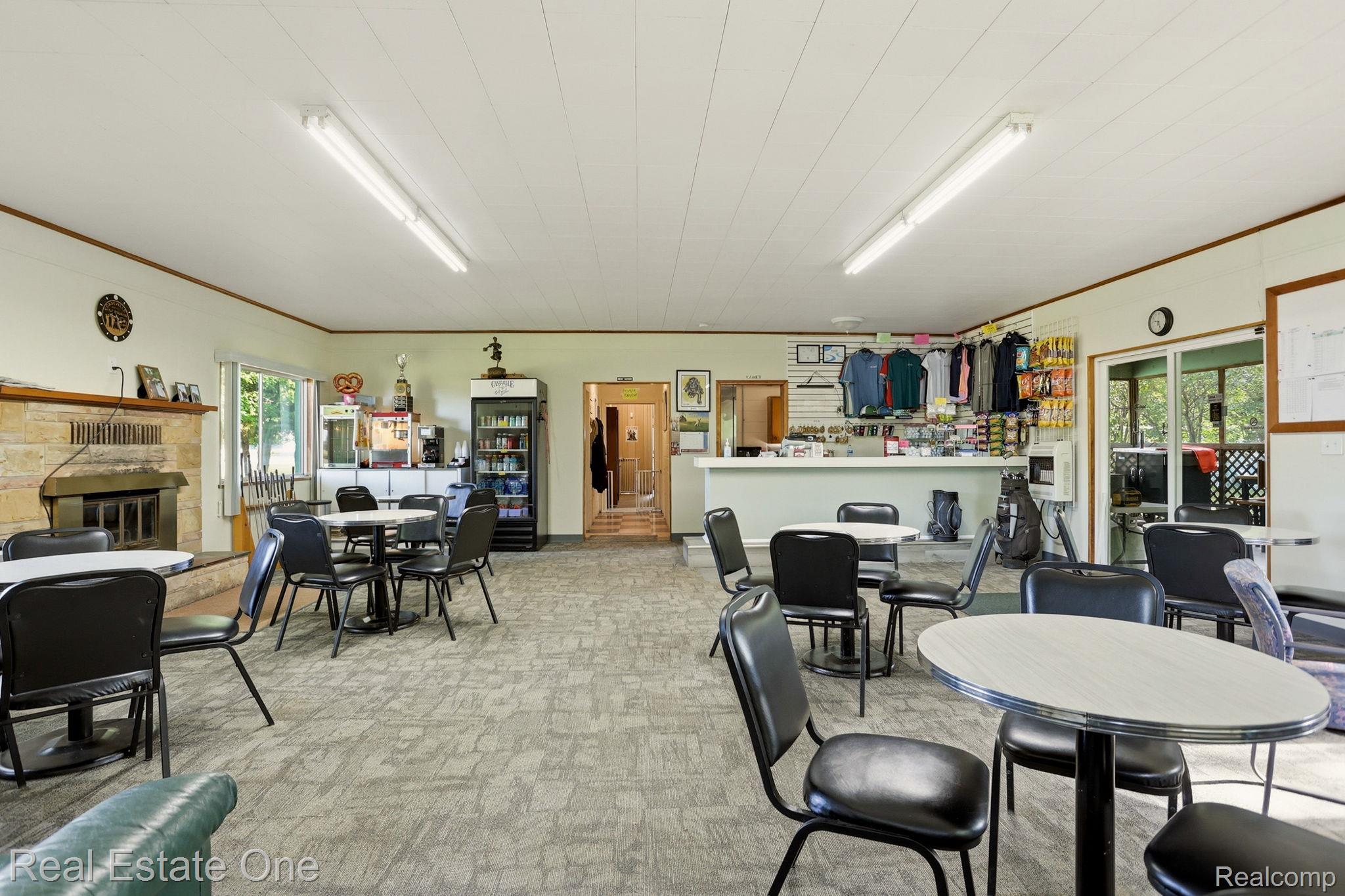 5848 Griggs Road Property Photo 12