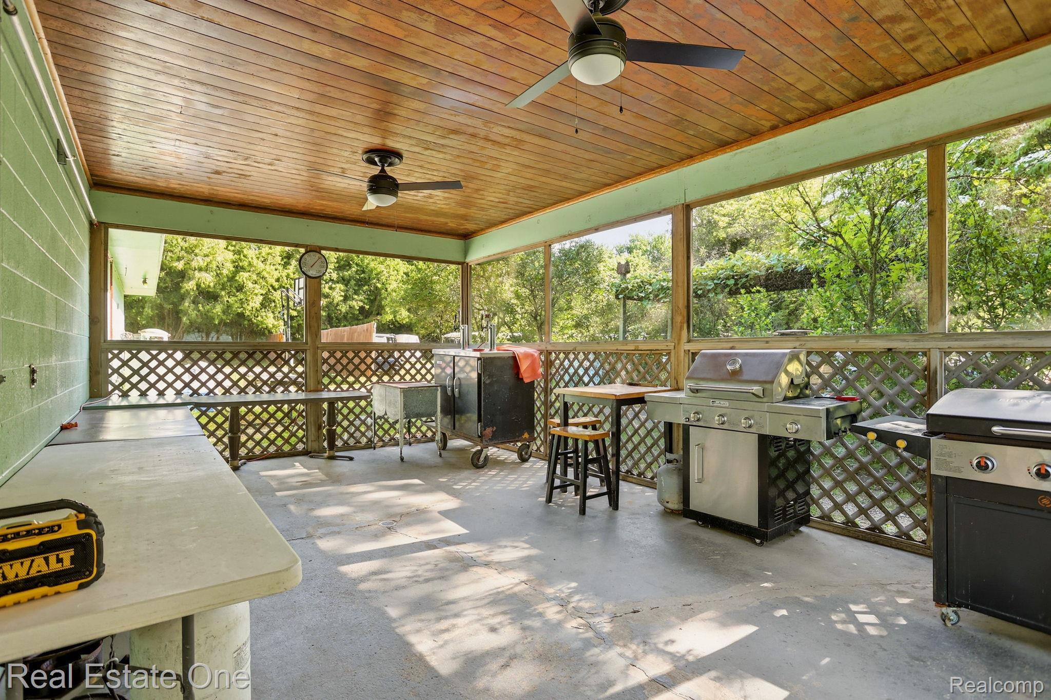 5848 Griggs Road Property Photo 25