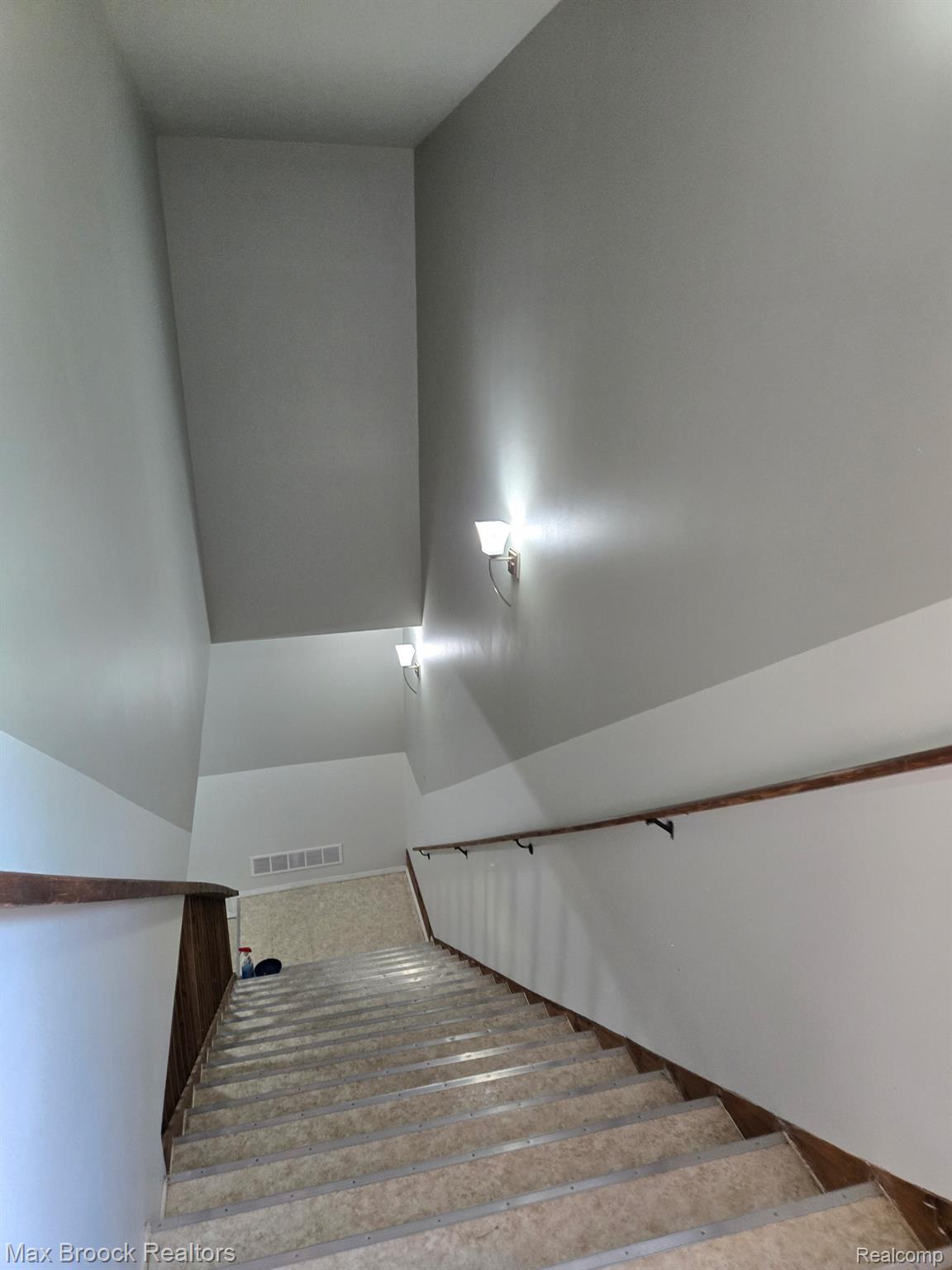 265 Huron Forest Drive Property Photo 13