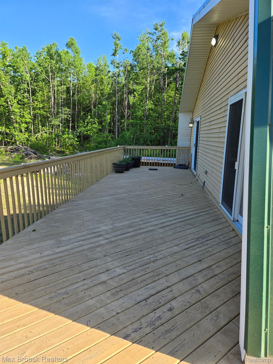 265 Huron Forest Drive Property Photo 26