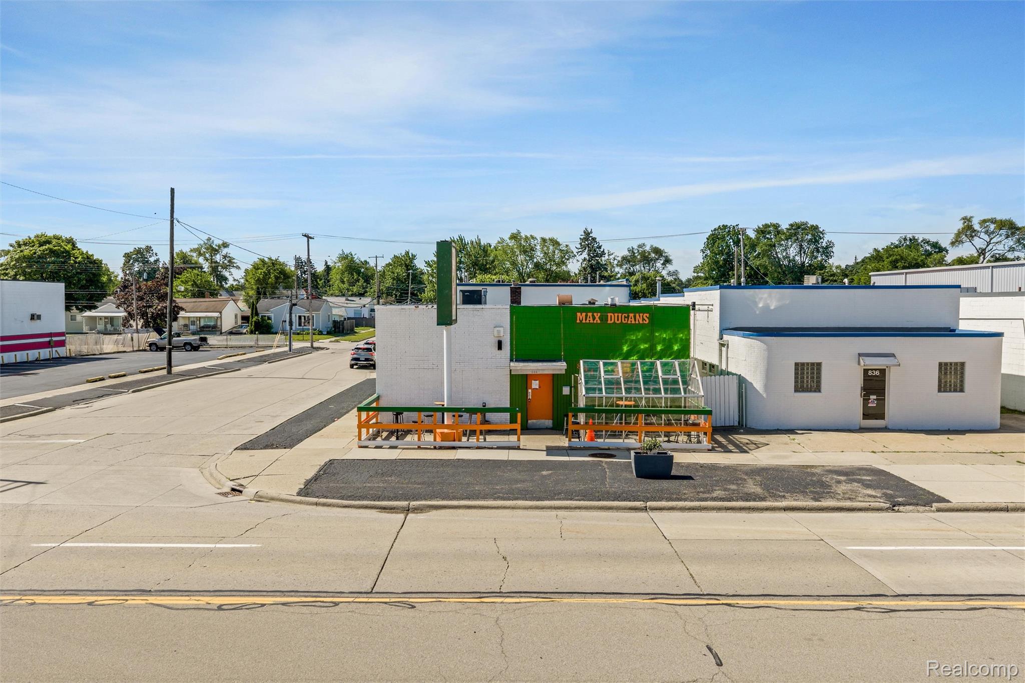844 E 10 Mile Road Property Photo 4