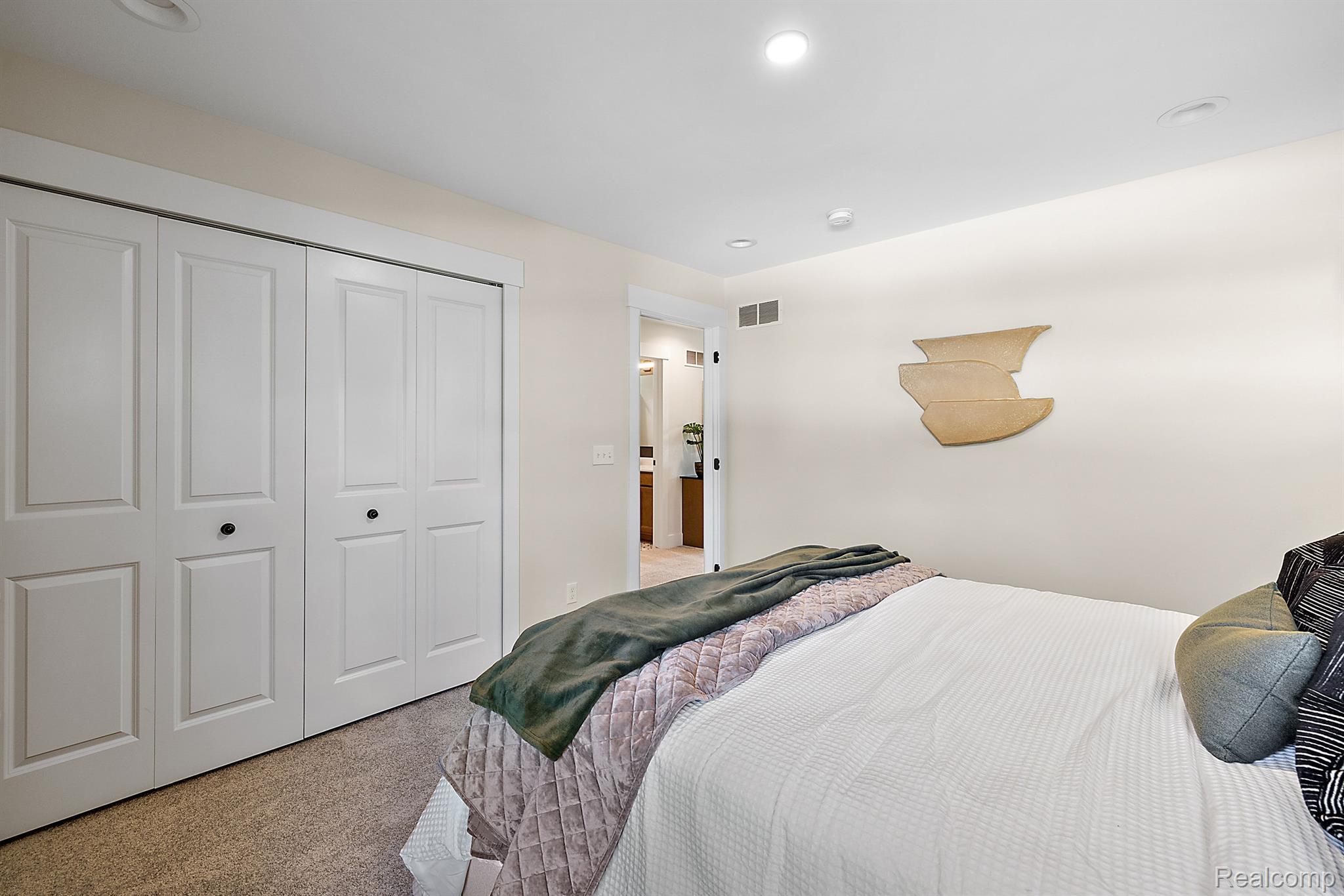 26726 Starters Way Property Photo 5