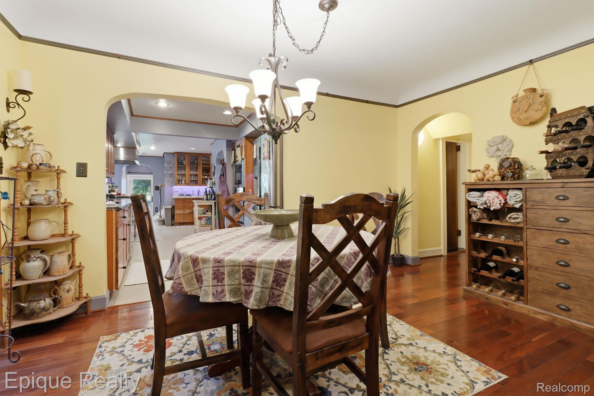 21085 Metroview Road Property Photo 12