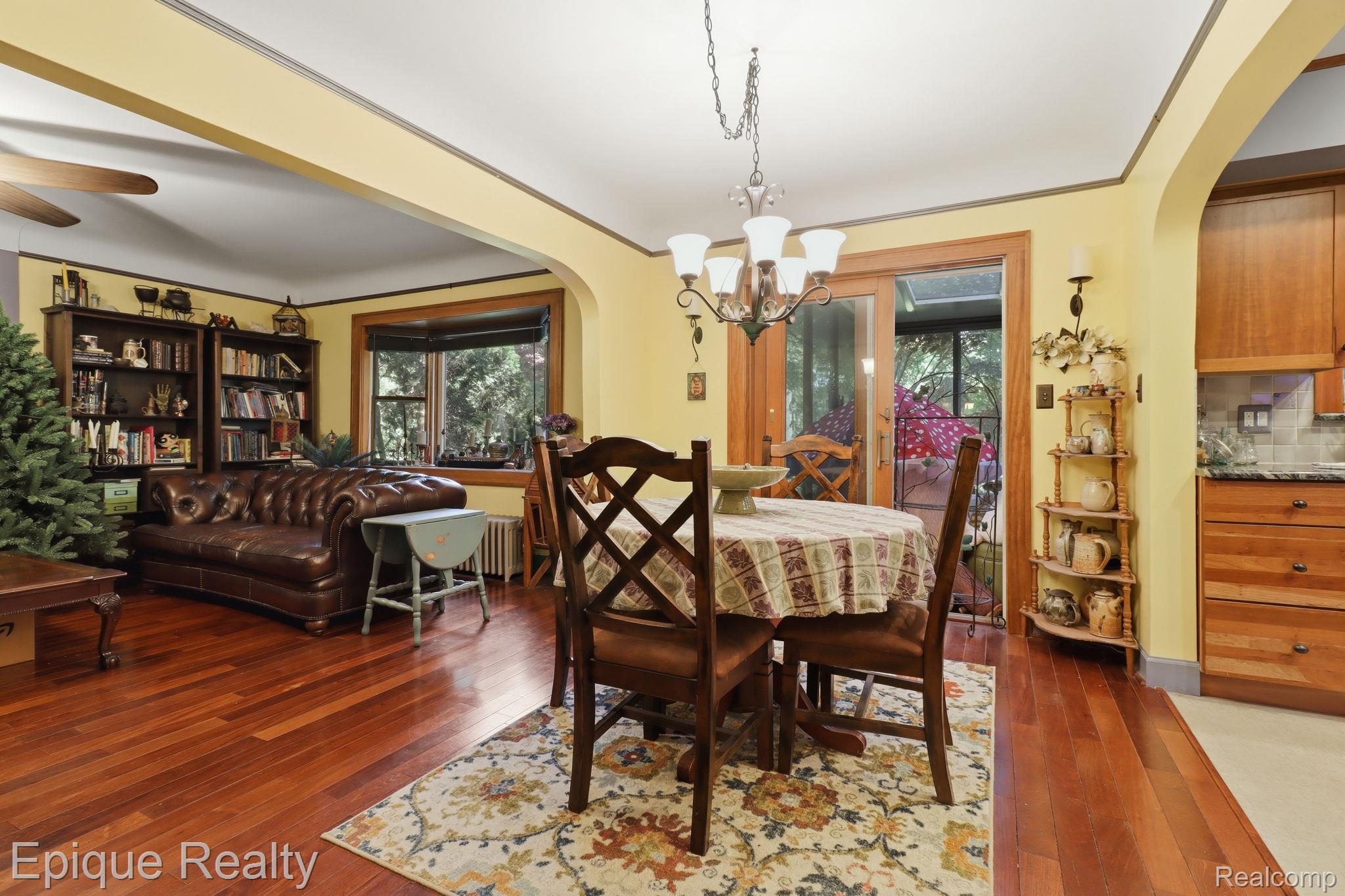 21085 Metroview Road Property Photo 13