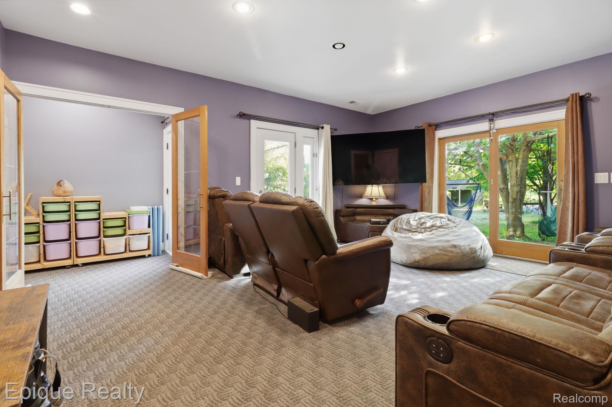 21085 Metroview Road Property Photo 22