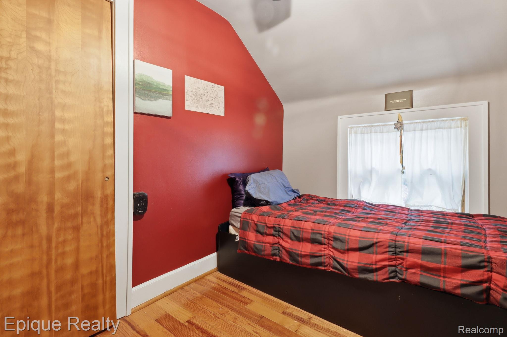 21085 Metroview Road Property Photo 29