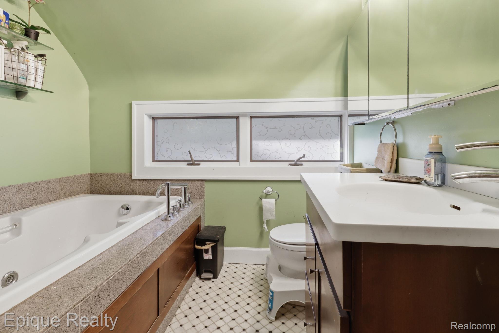 21085 Metroview Road Property Photo 30