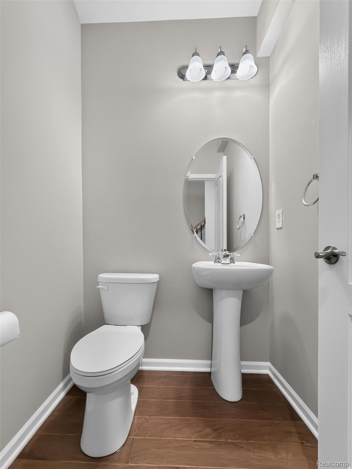 1673 Addison Circle Property Photo 8