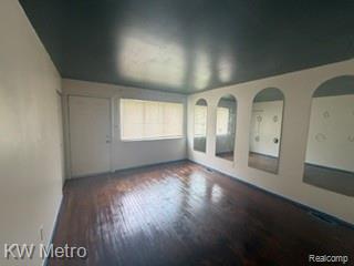 19394 Algonac Street Property Photo 3