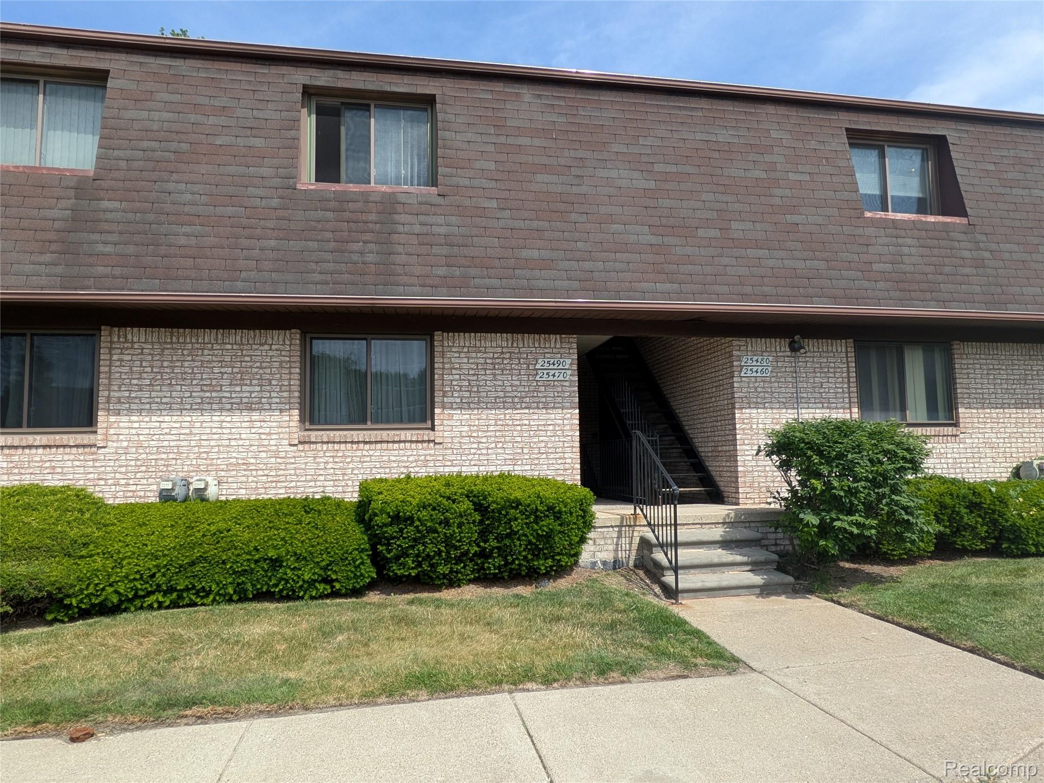 25470 Quarter Deck Street Property Photo 1