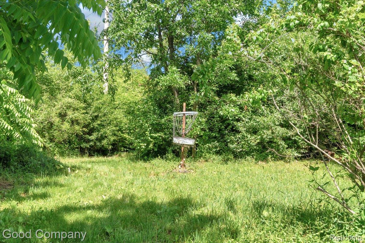 60 E Greendale Property Photo 5