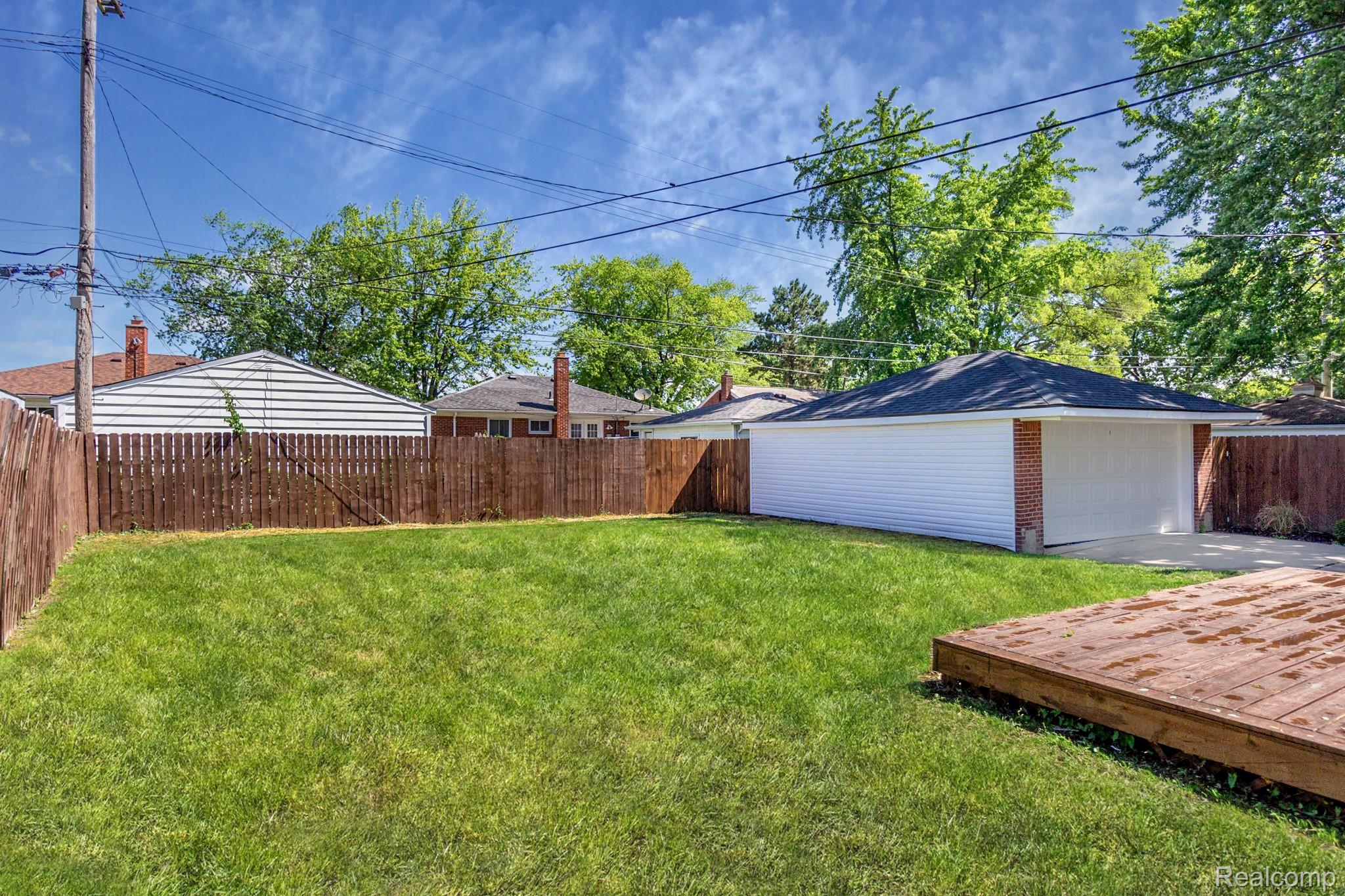 24865 Ridgecroft Avenue Property Photo 30