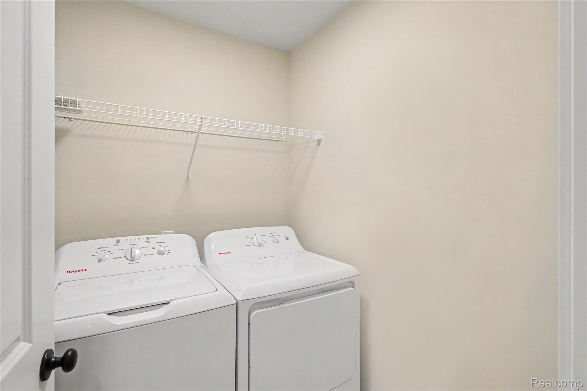 1217 Lockes Street Property Photo 10