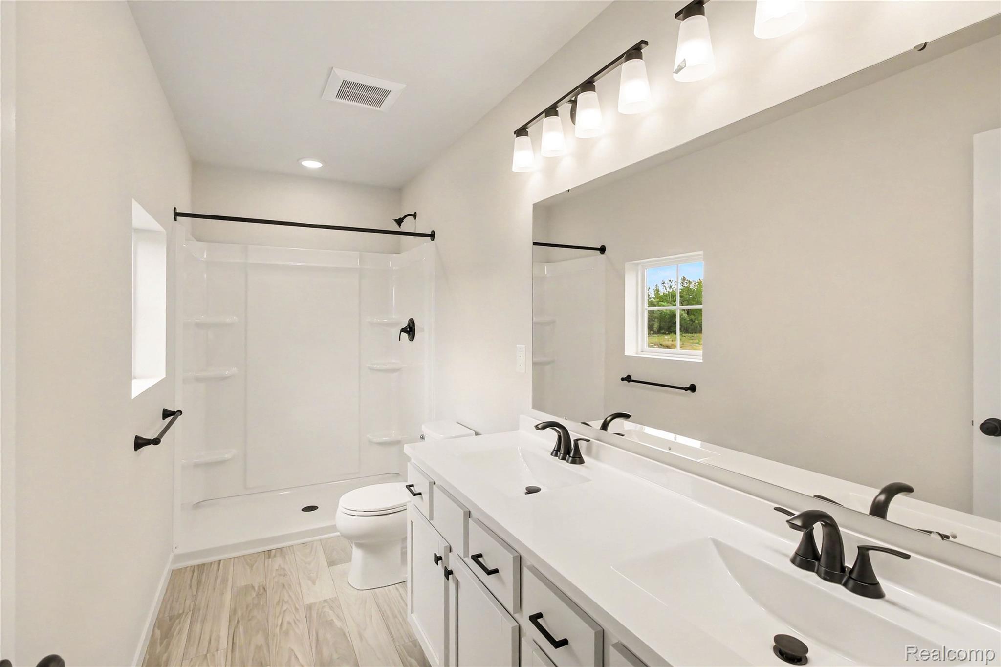 1217 Lockes Street Property Photo 12