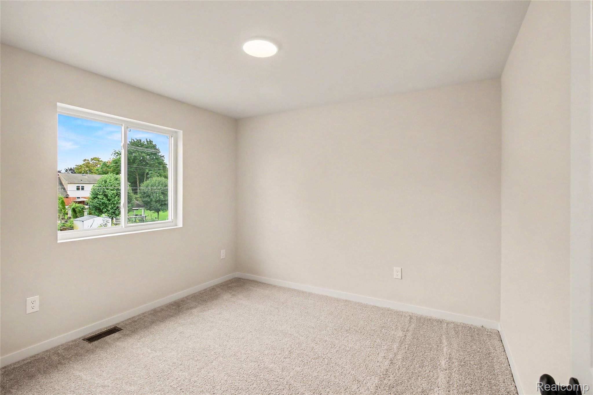 1217 Lockes Street Property Photo 14