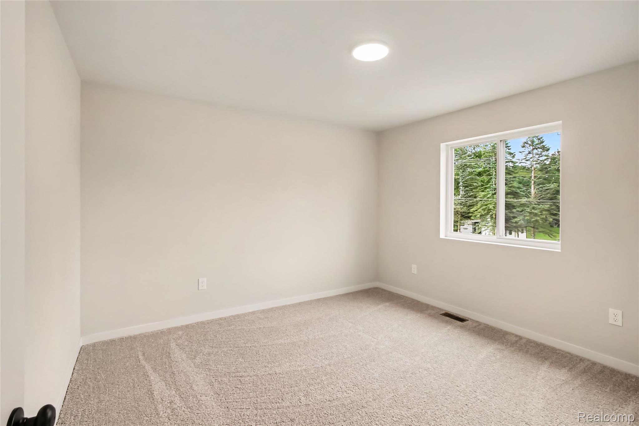 1217 Lockes Street Property Photo 15