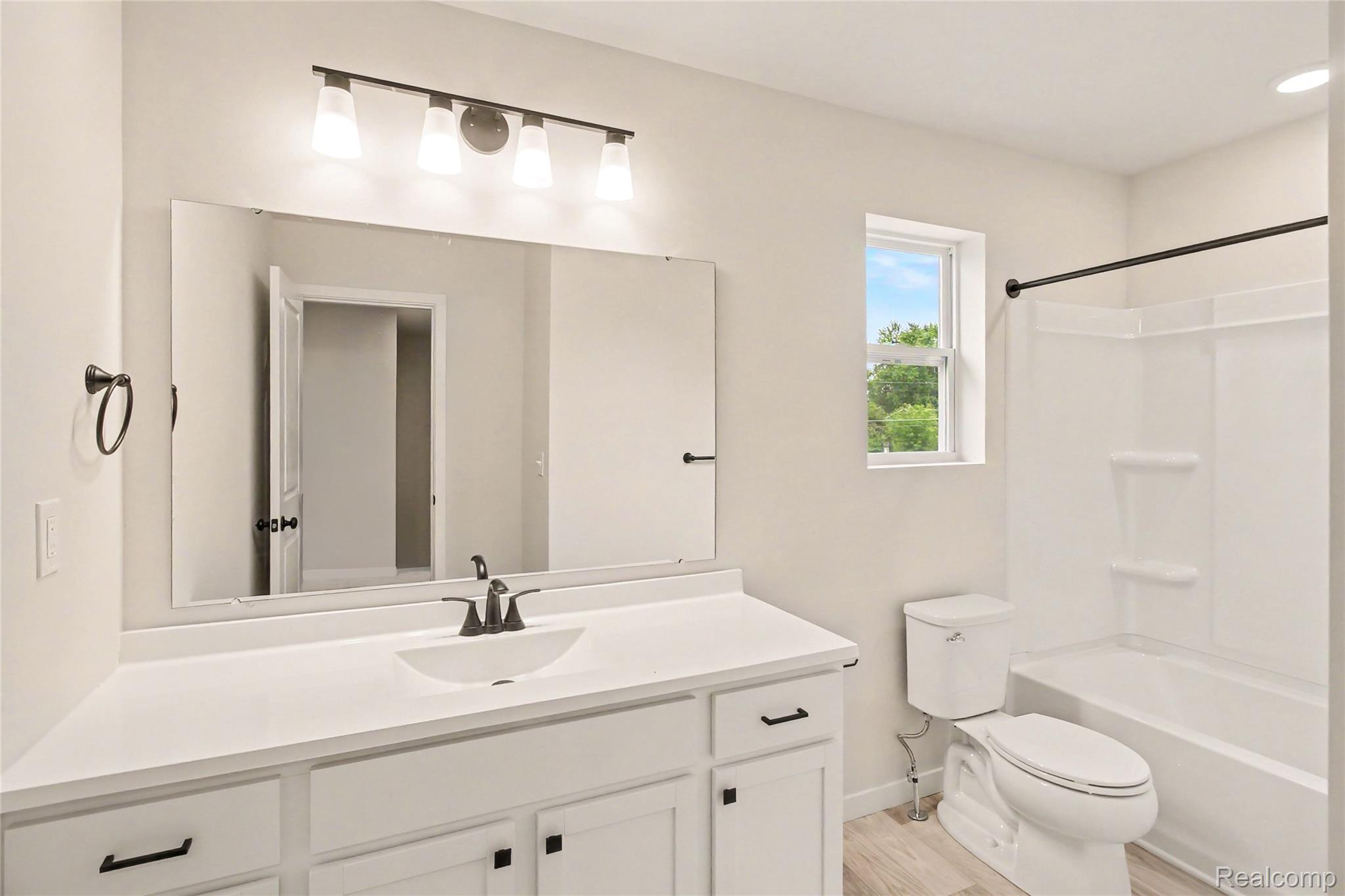 1217 Lockes Street Property Photo 19