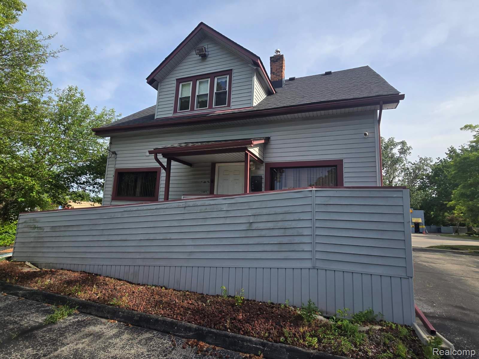 24306 Eureka Road Property Photo 4