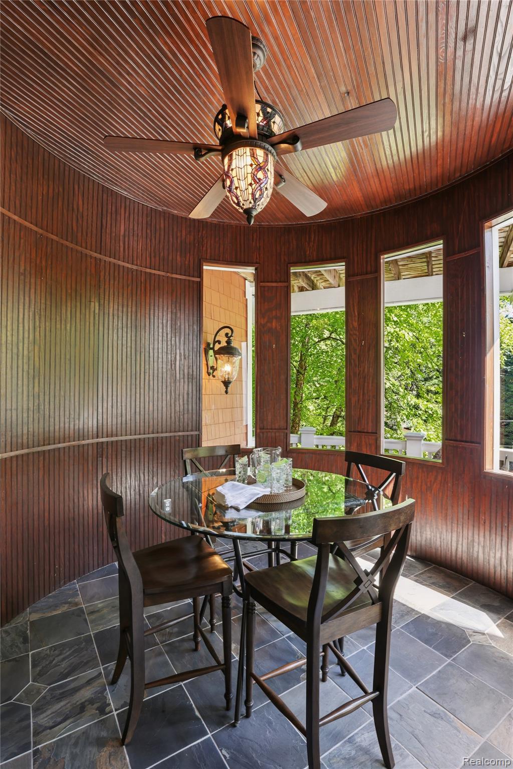 744 Thayer Boulevard Property Photo 23