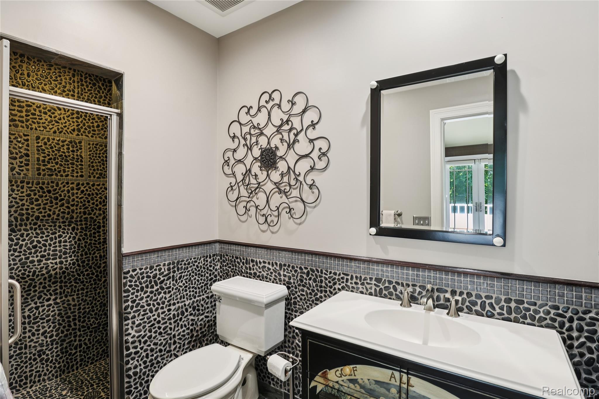 744 Thayer Boulevard Property Photo 40