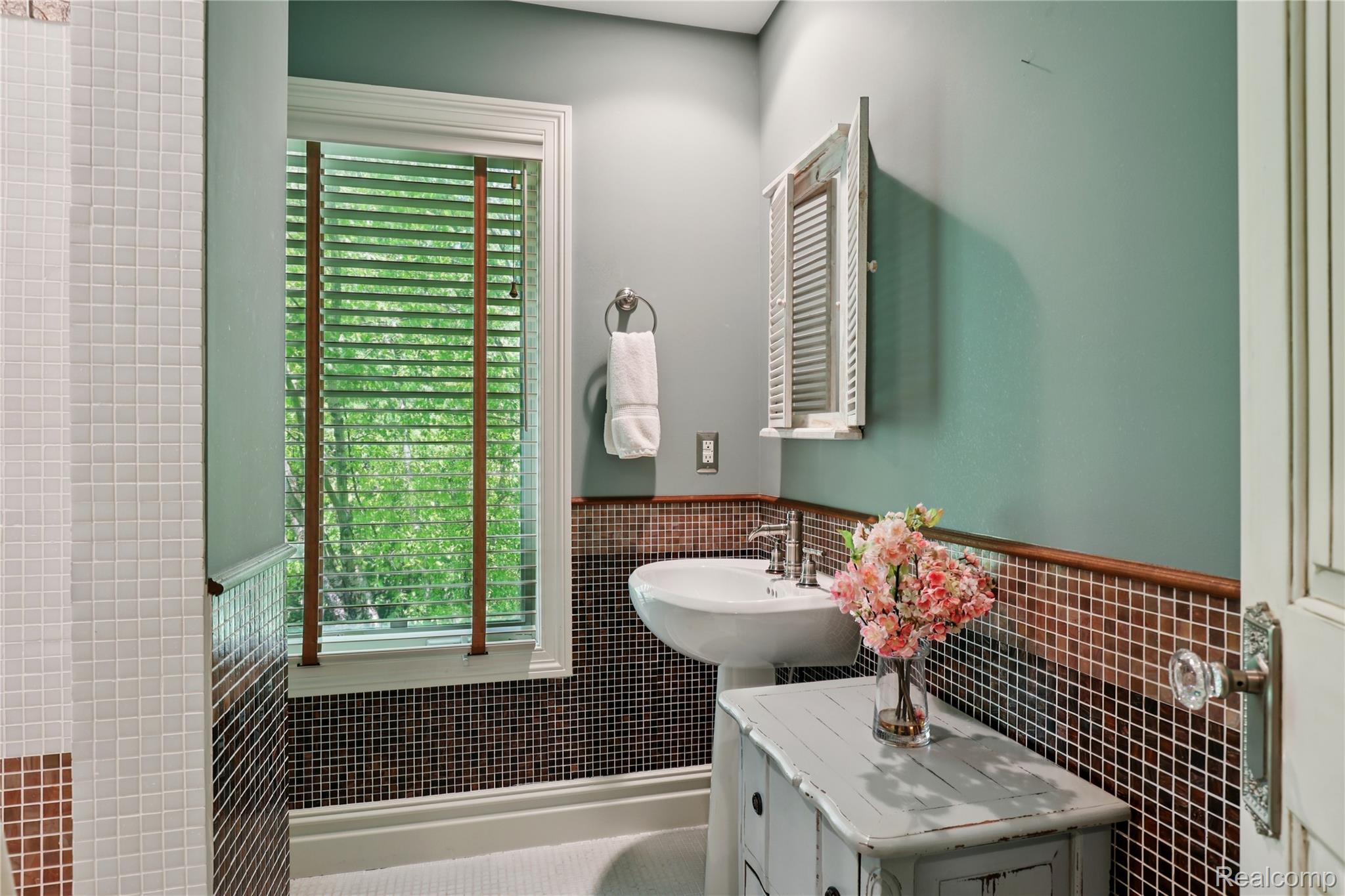 744 Thayer Boulevard Property Photo 59
