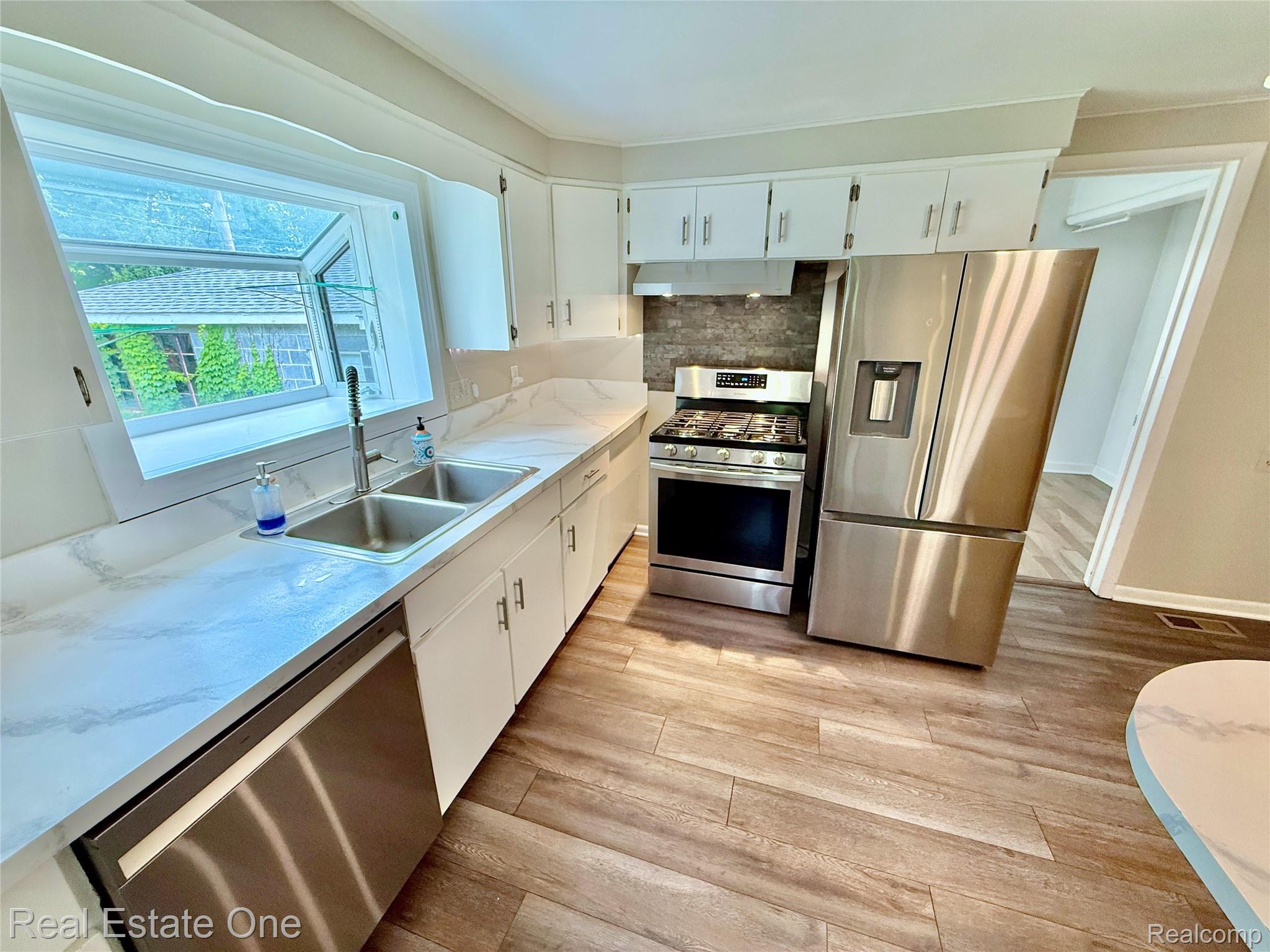 865 Grant Avenue Property Photo 20