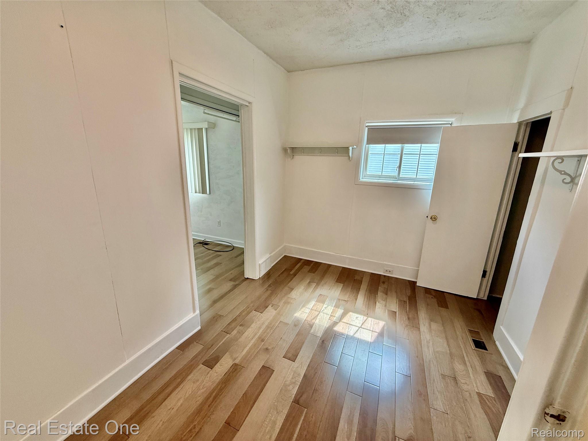865 Grant Avenue Property Photo 27