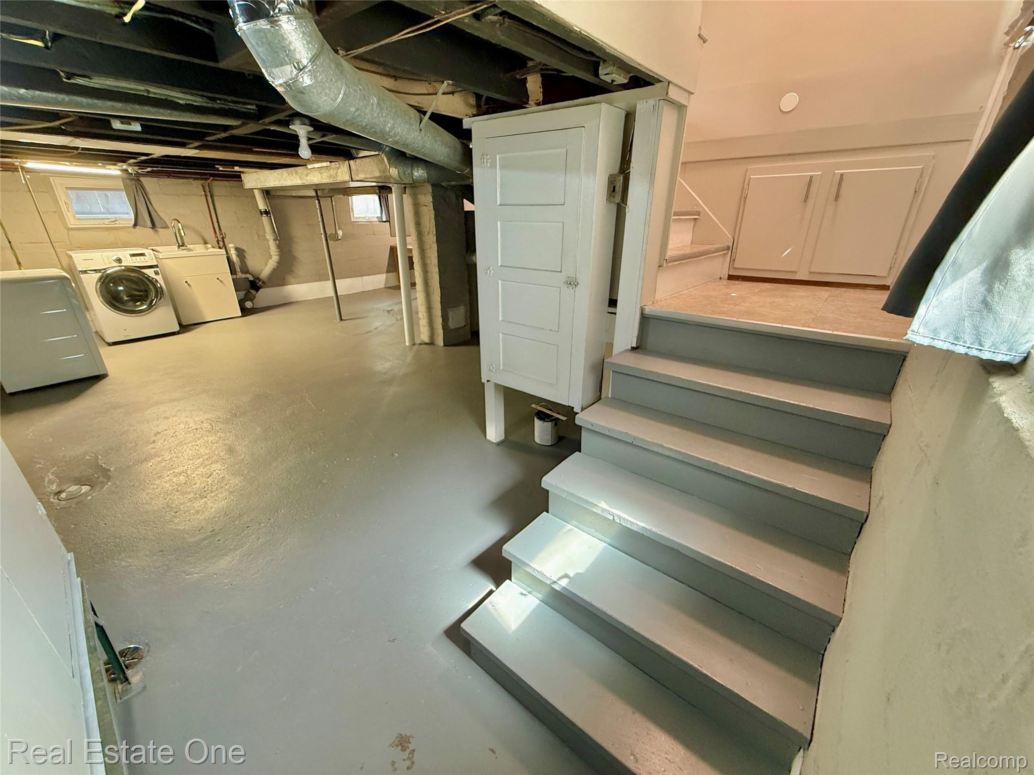865 Grant Avenue Property Photo 48