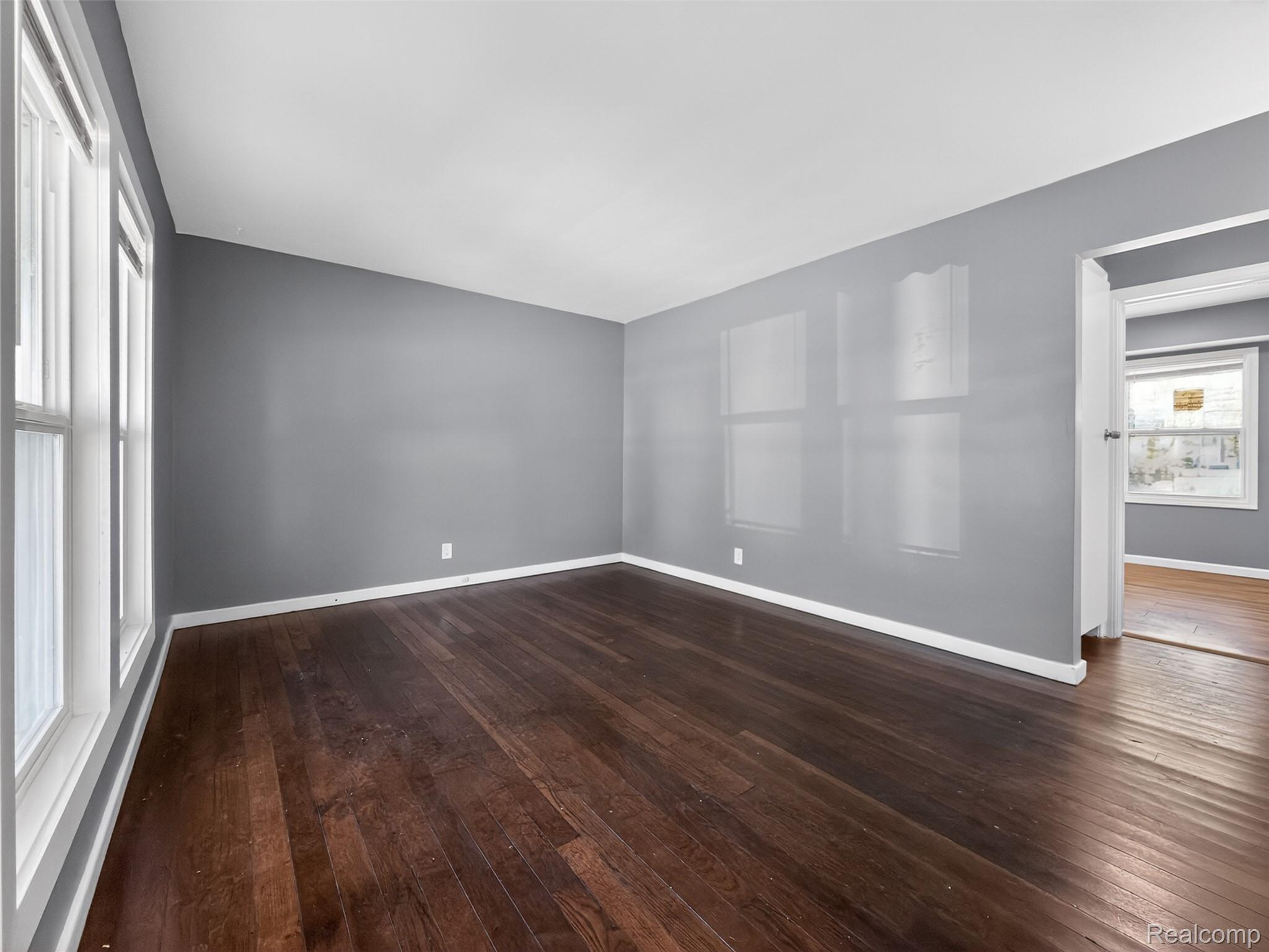 20553 Hamburg Street Property Photo 5