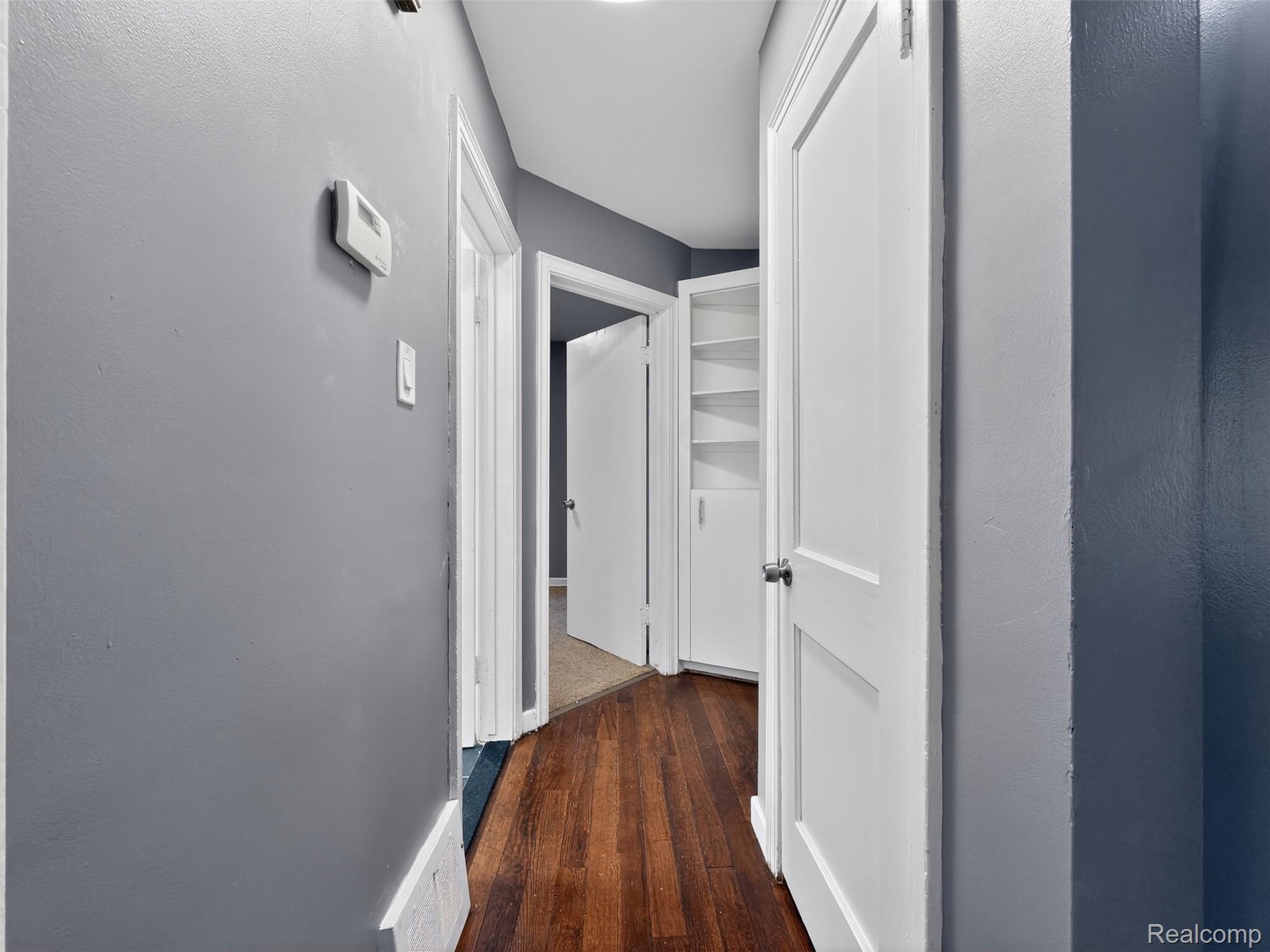 20553 Hamburg Street Property Photo 7
