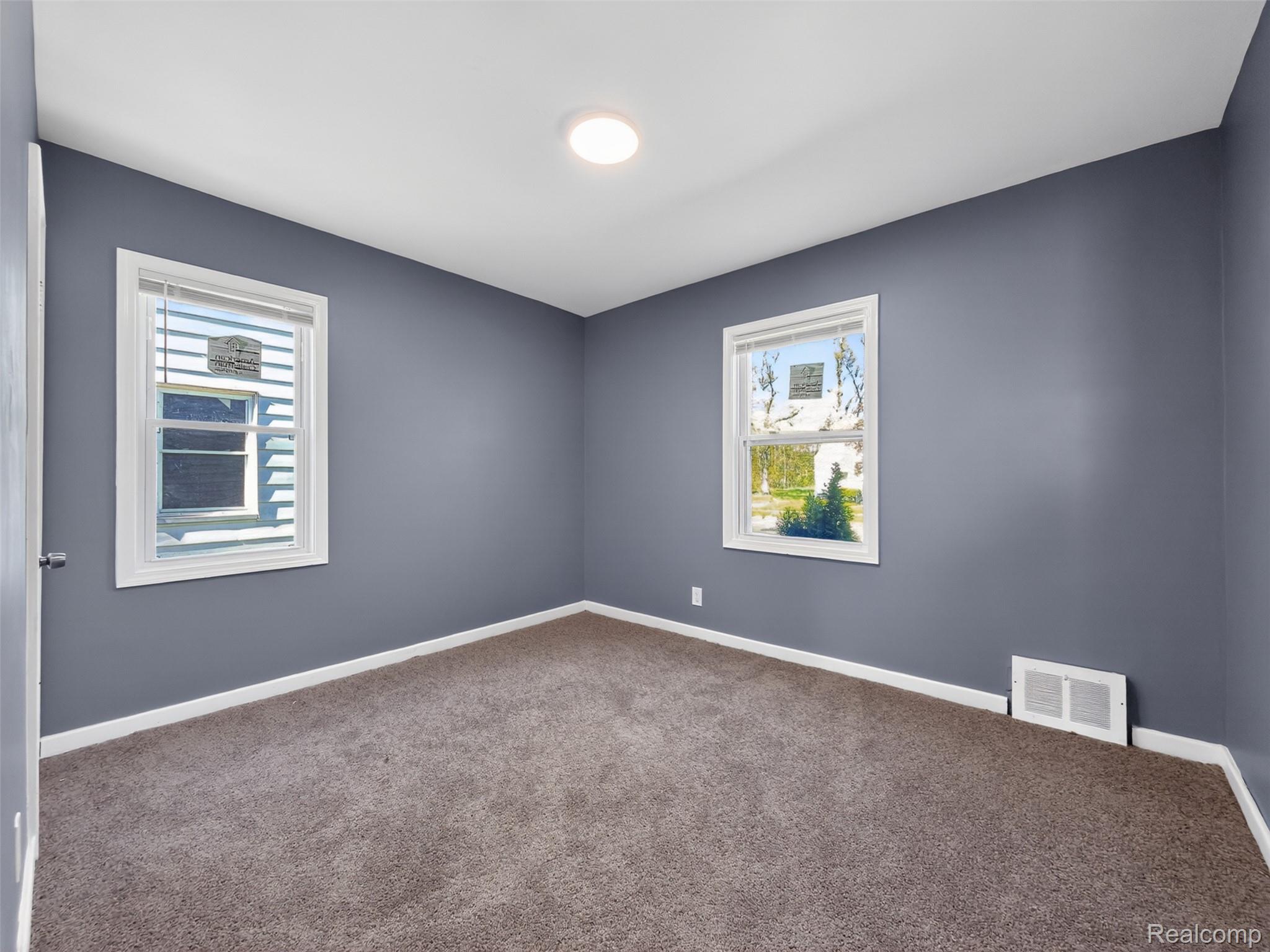 20553 Hamburg Street Property Photo 10