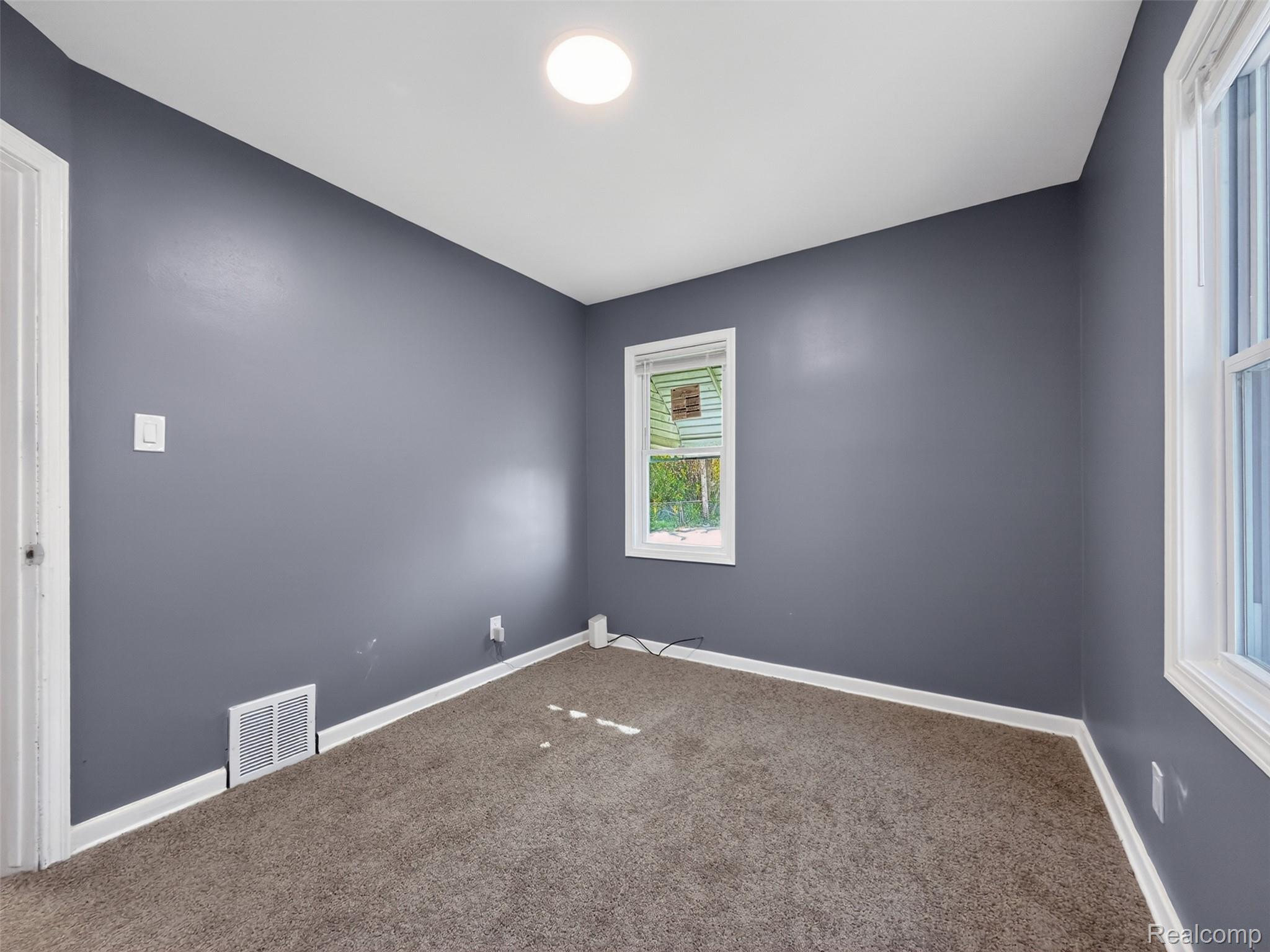 20553 Hamburg Street Property Photo 16