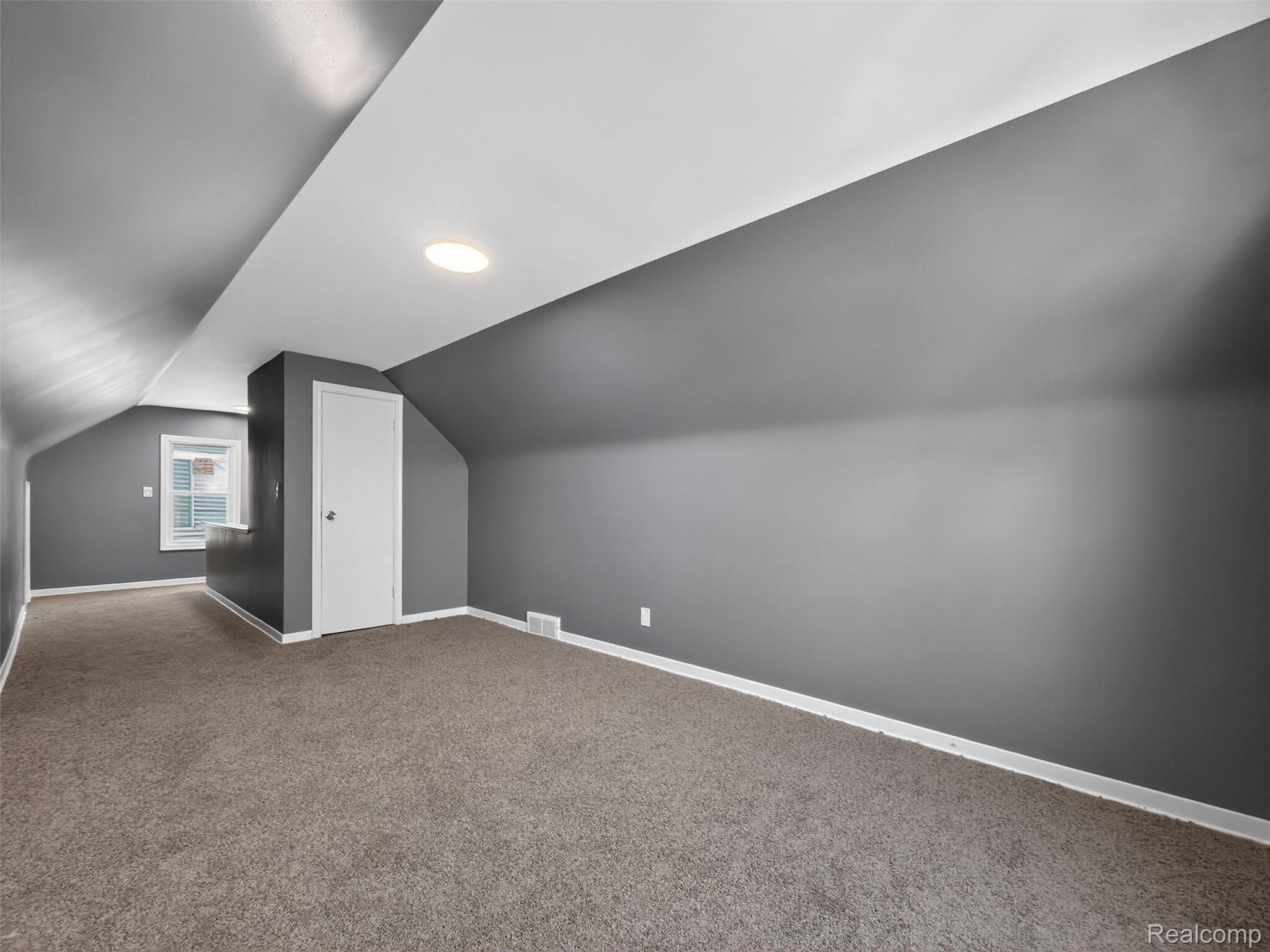 20553 Hamburg Street Property Photo 22