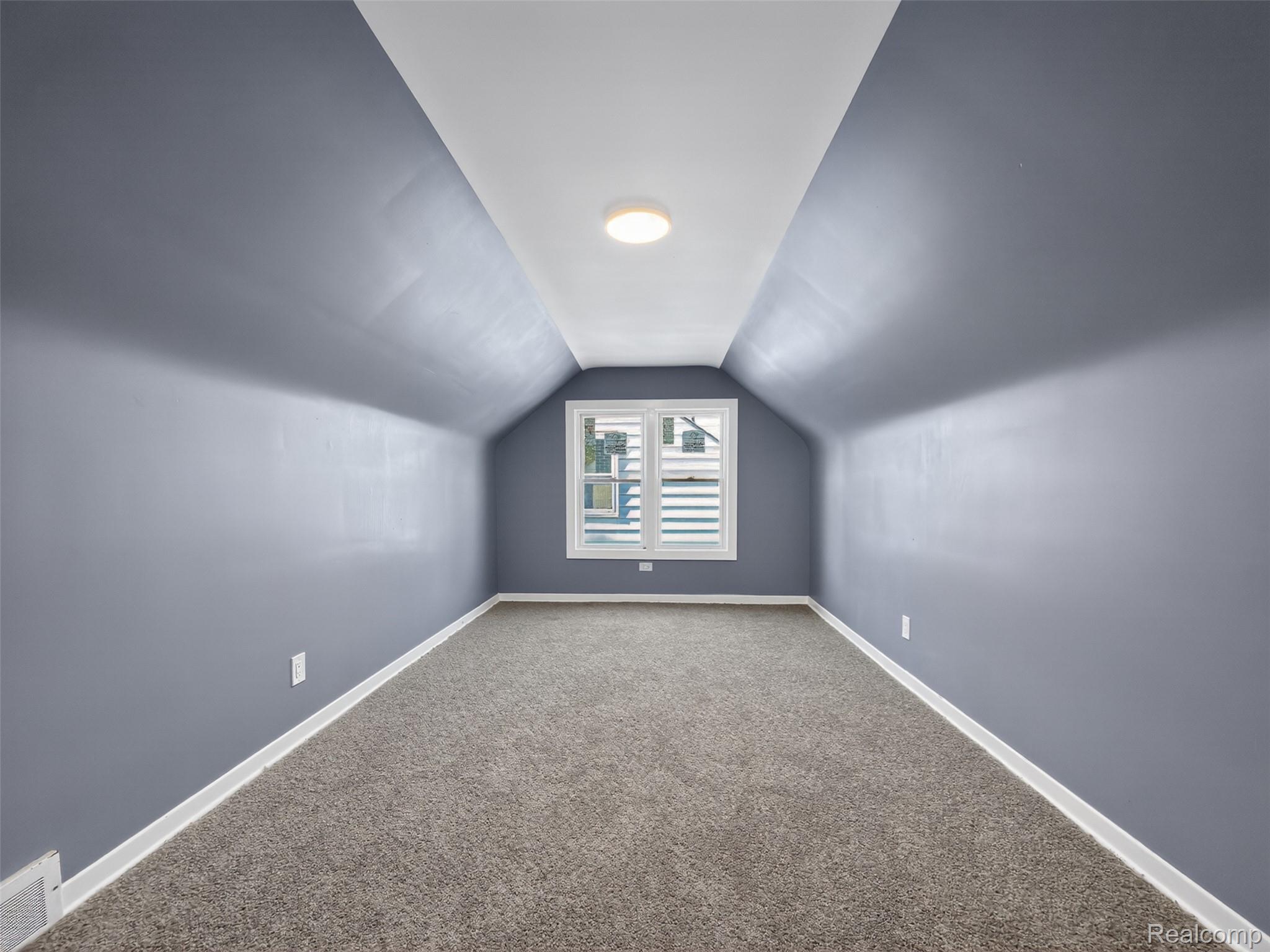 20553 Hamburg Street Property Photo 23