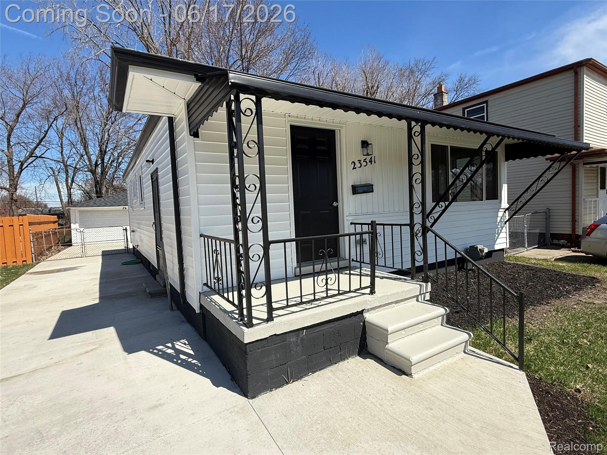 23541 Elmira Street Property Photo 1