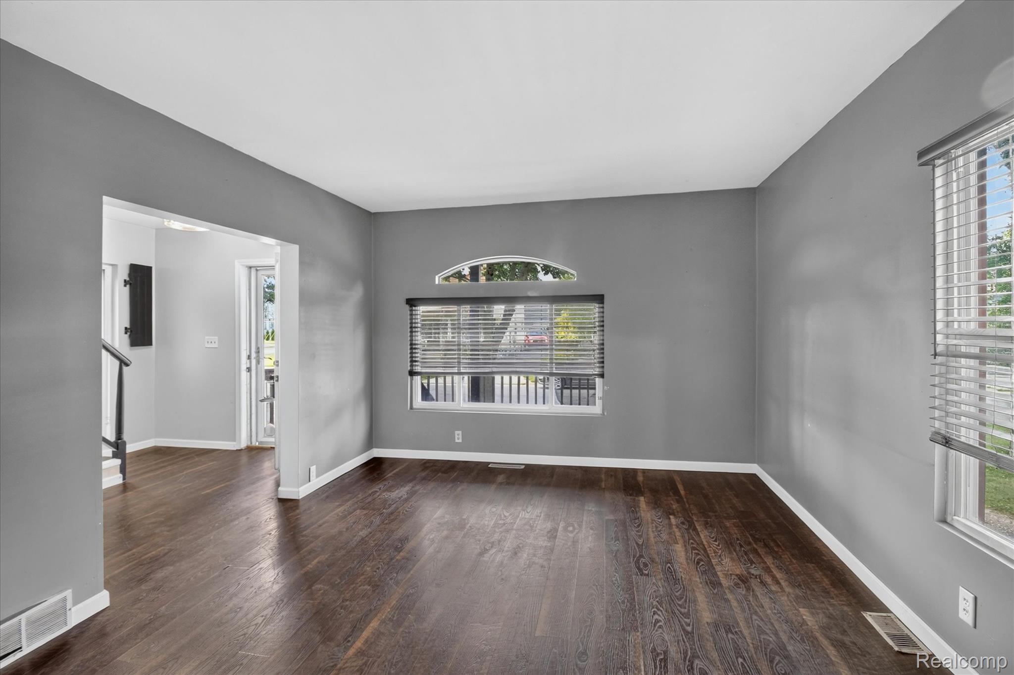 731 Union Street Property Photo 9