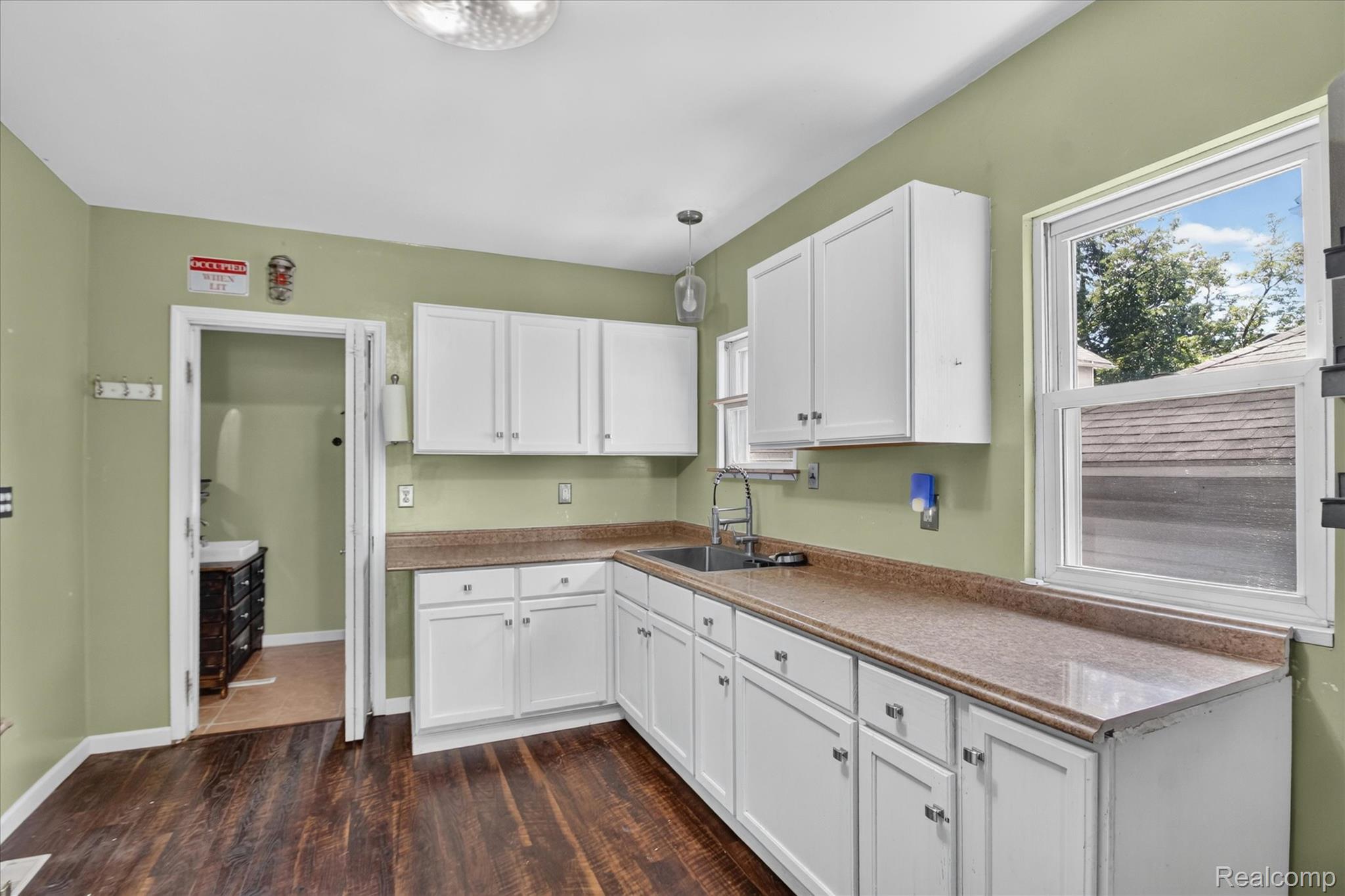 731 Union Street Property Photo 17