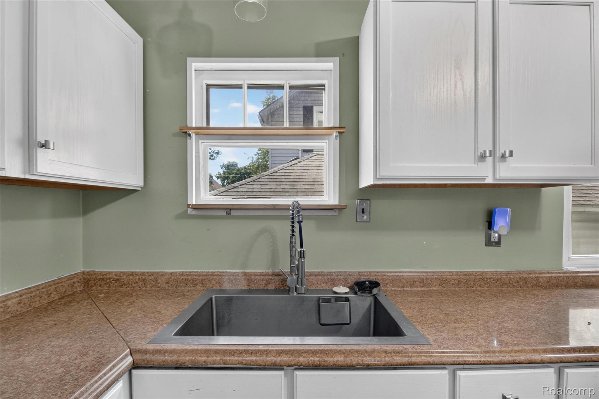 731 Union Street Property Photo 18
