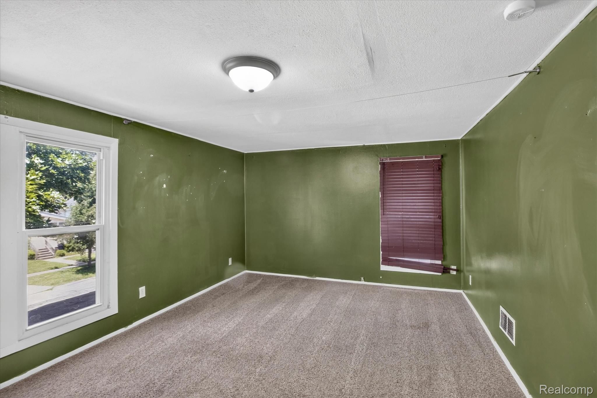 731 Union Street Property Photo 19