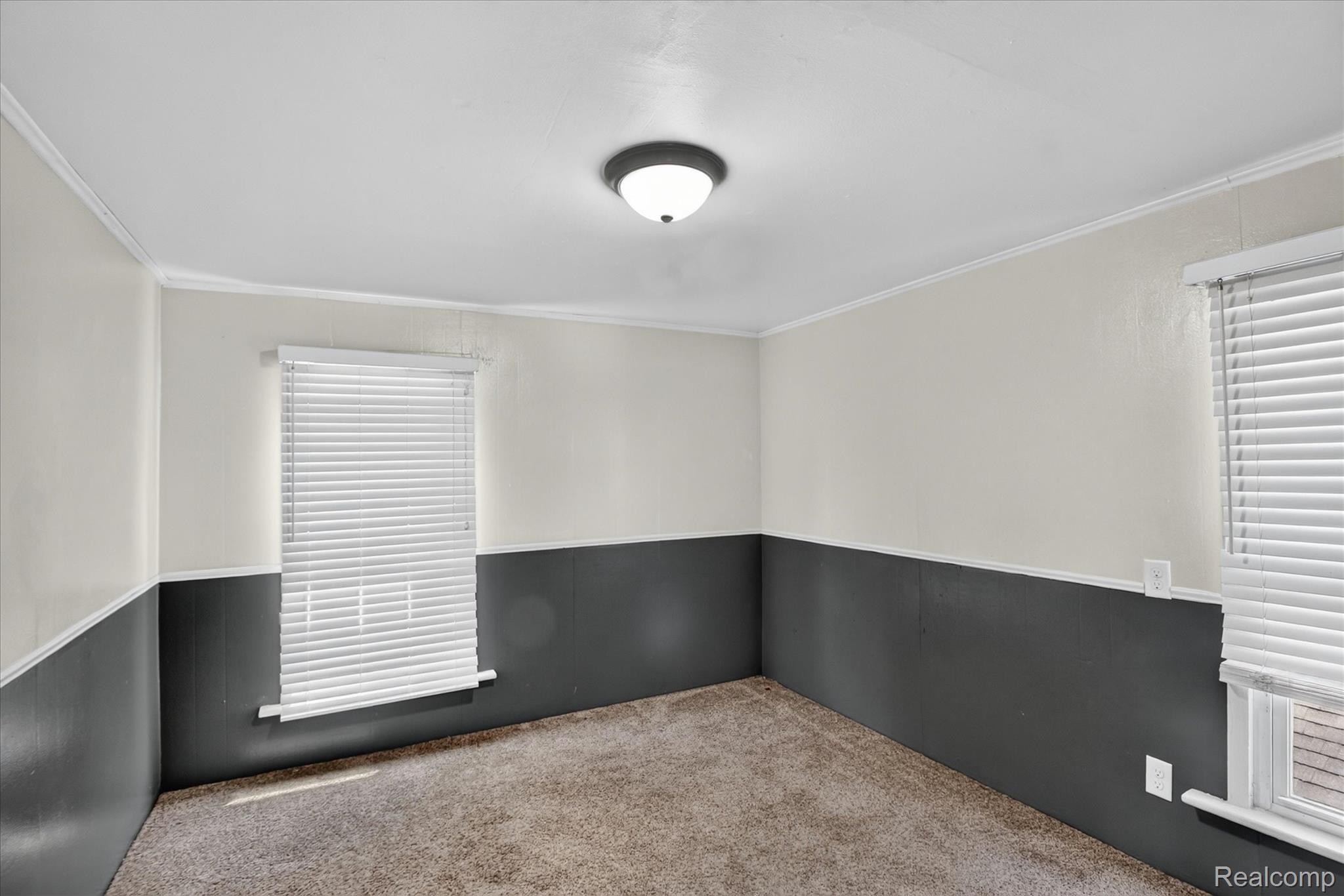 731 Union Street Property Photo 24