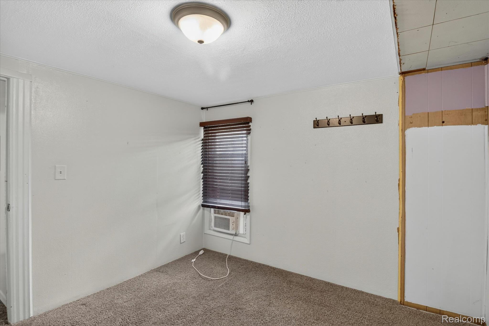 731 Union Street Property Photo 28