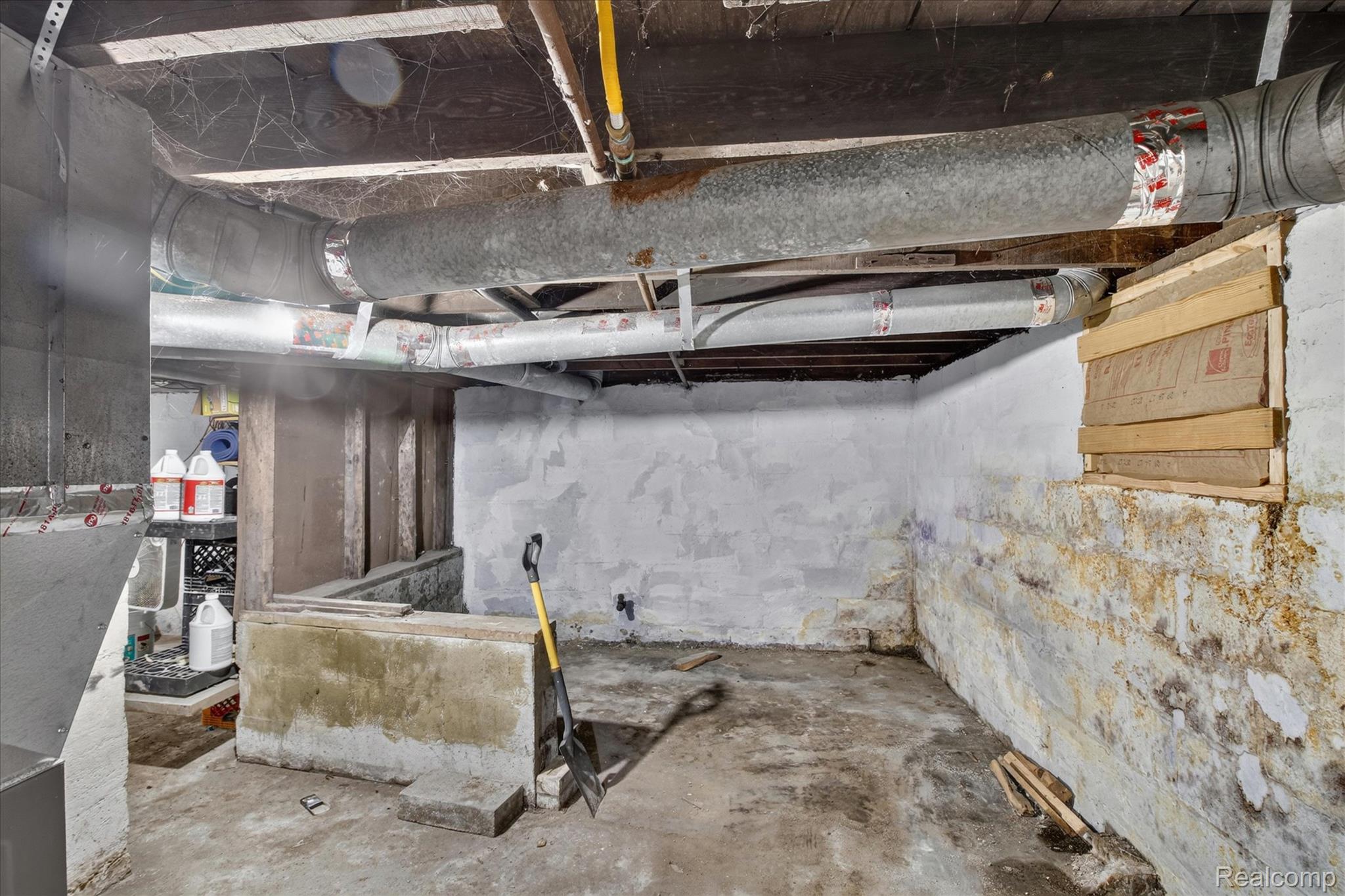 731 Union Street Property Photo 37