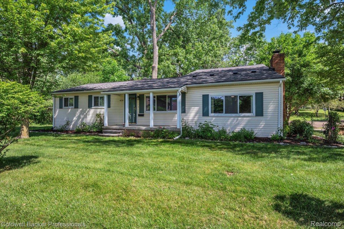 470 Oak Grove Drive Property Photo 1