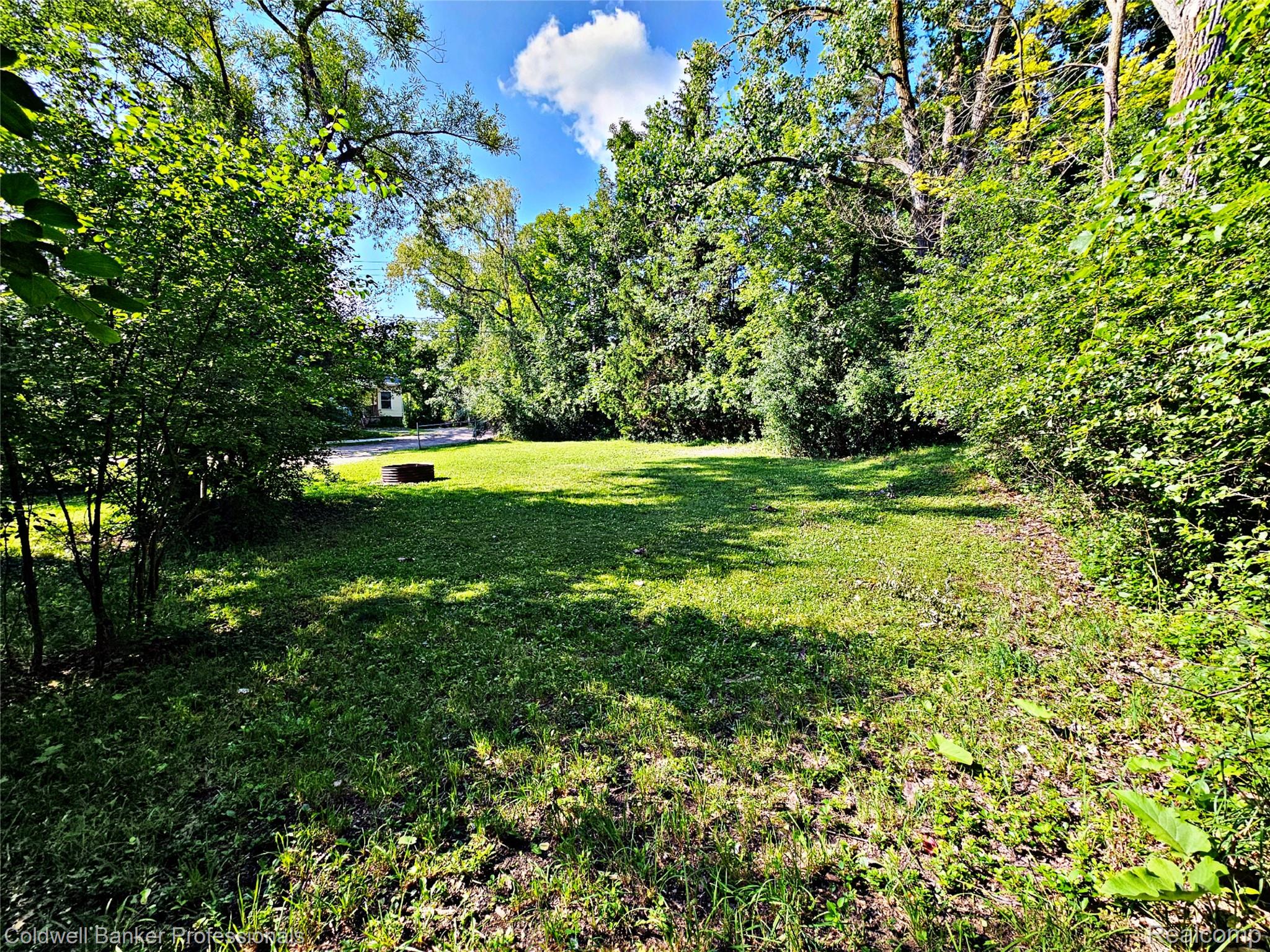 470 Oak Grove Drive Property Photo 11
