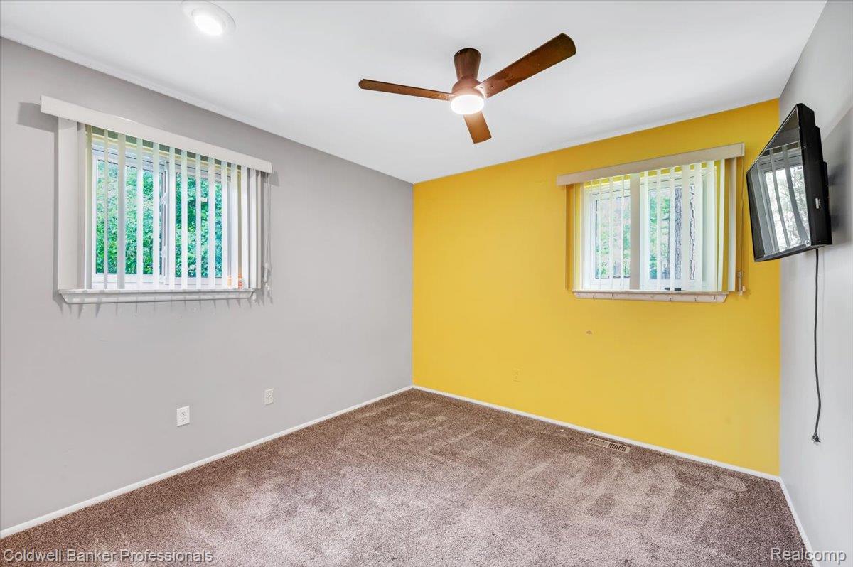 470 Oak Grove Drive Property Photo 27